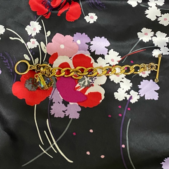 Juicy Couture Gold Tone Chain Hear Charm Bracelet - Picture 2 of 11